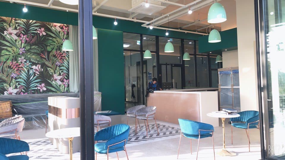 FRUCHTE CAFE — BEFORE