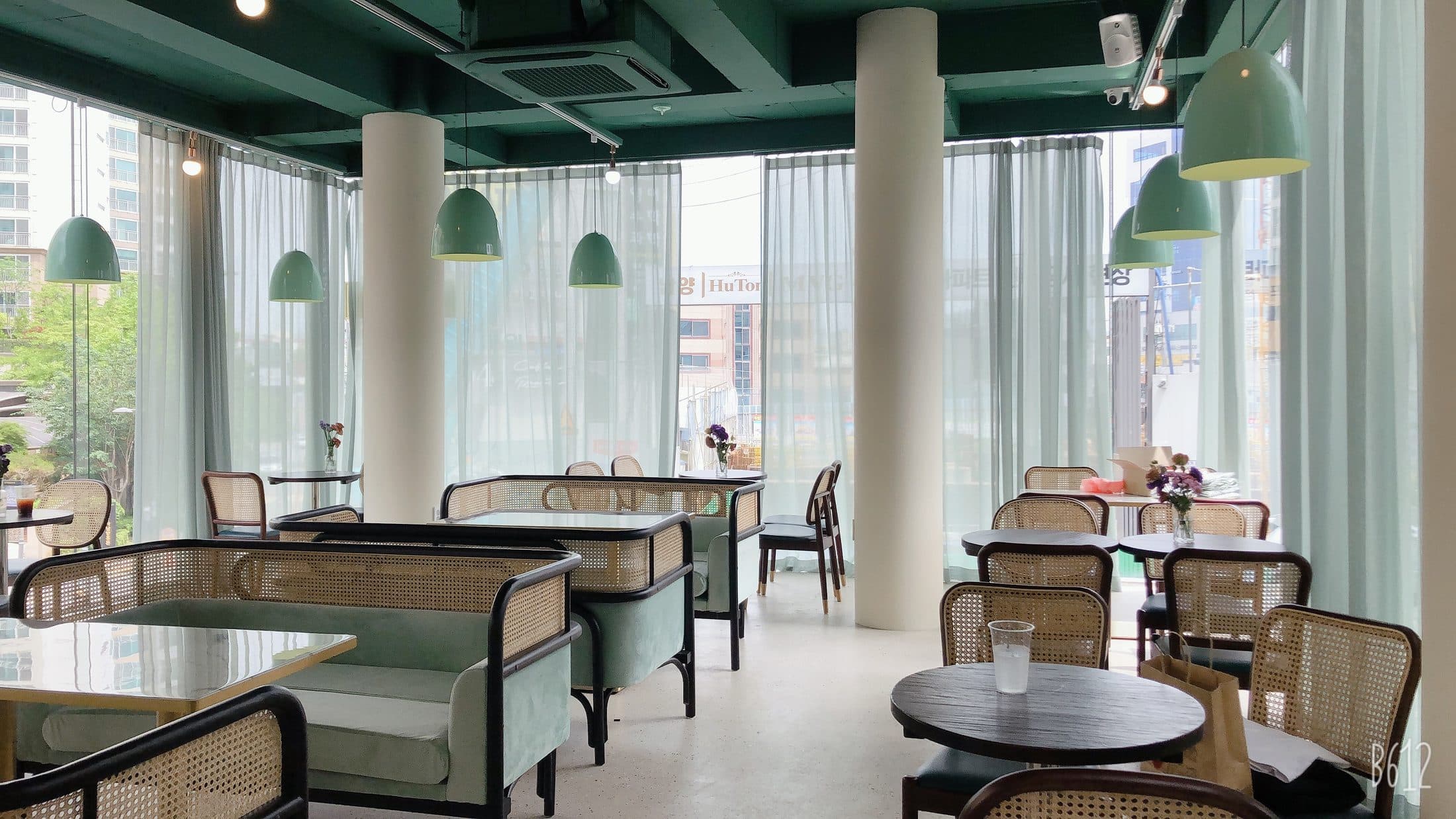 PROJECT PHOTO — FRUCHTE CAFE